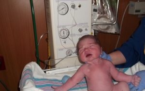 newborn baby, baby's first moments, baby after delivery